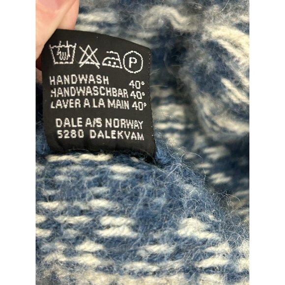 Vintage Dale Of Norway Fair Isle Wool Cardigan  Women Small/XS Blue Nordic Clasp - Picture 7 of 16